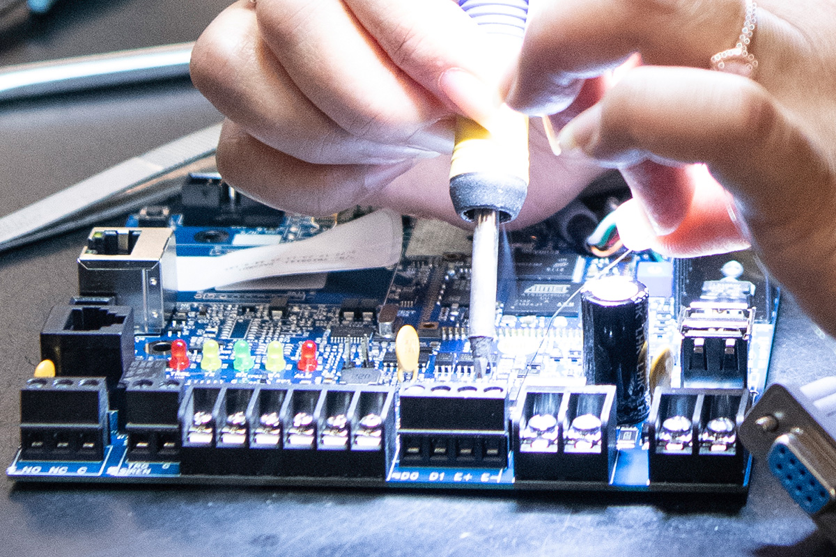 Large Thermal Mass Component Hand Soldering